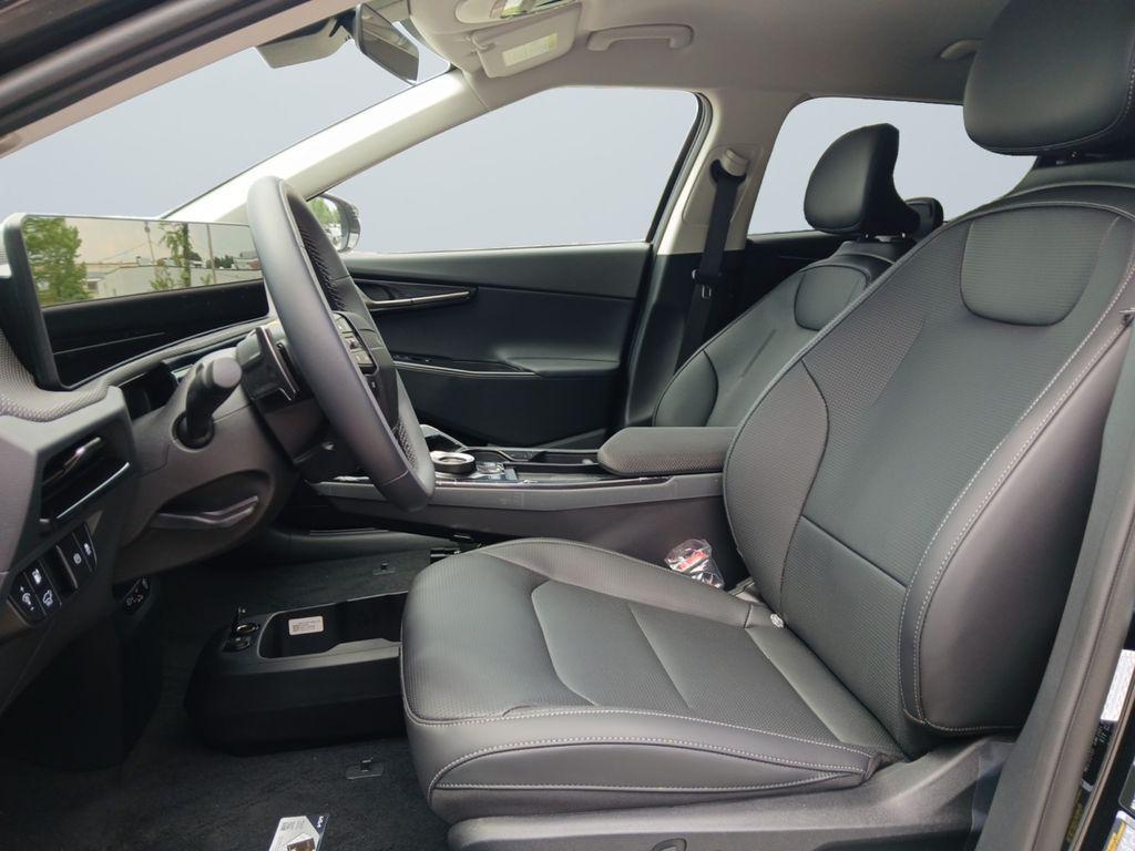 new 2025 Kia EV6 car, priced at $44,000