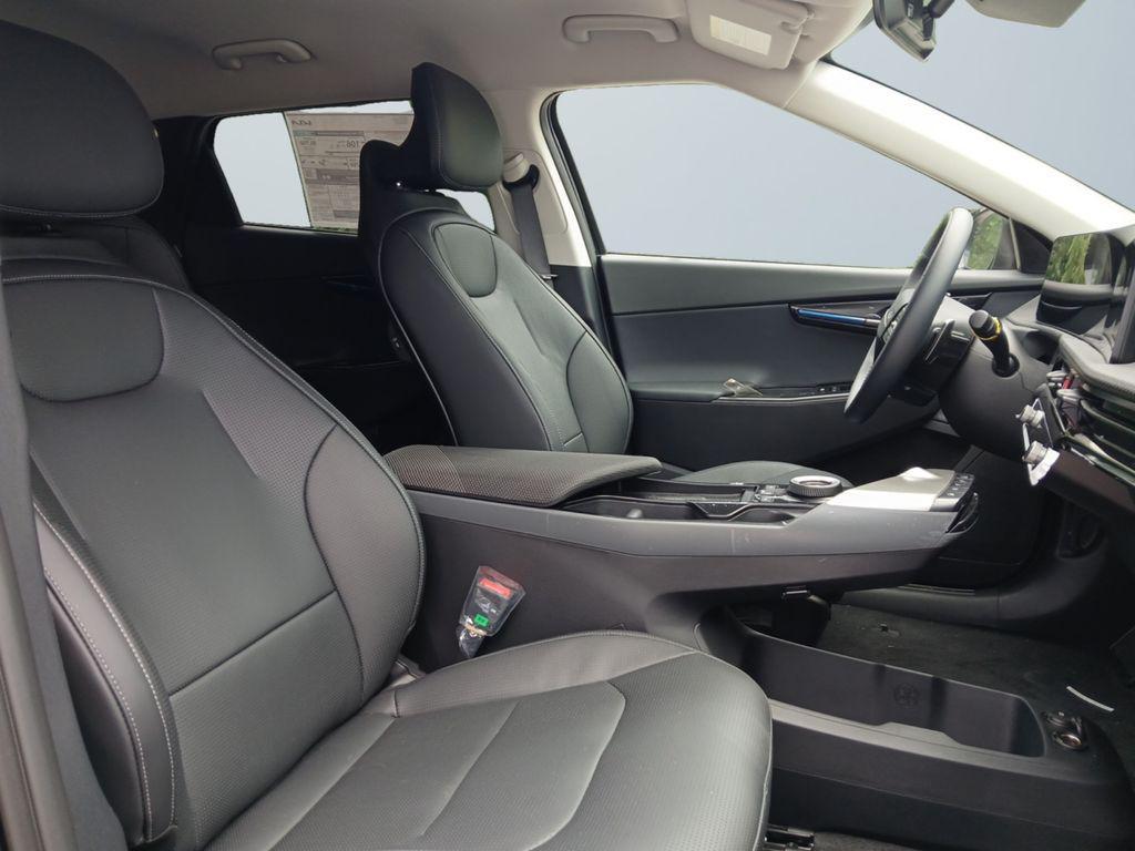 new 2025 Kia EV6 car, priced at $44,000