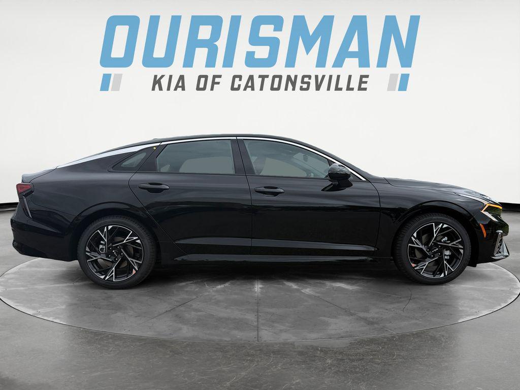 new 2026 Kia K5 car, priced at $30,121