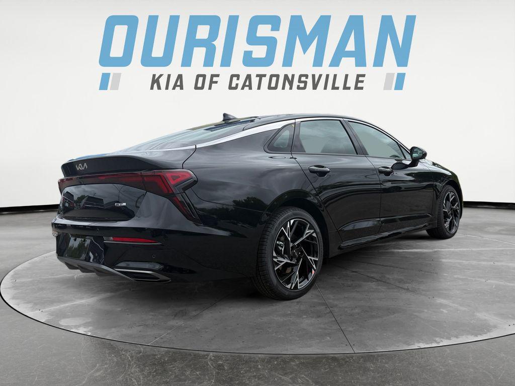new 2026 Kia K5 car, priced at $30,121