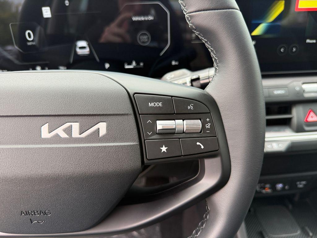 new 2025 Kia K4 car, priced at $24,346