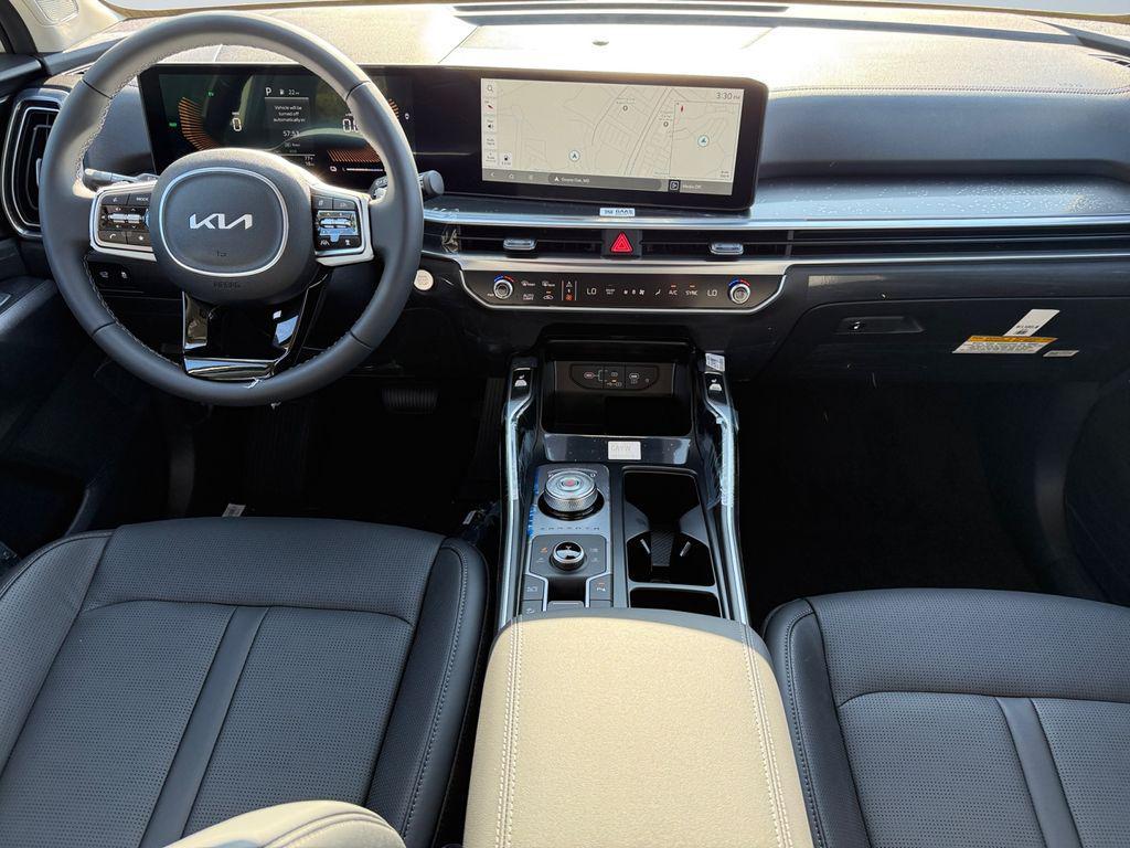 new 2025 Kia Sorento Hybrid car, priced at $35,300