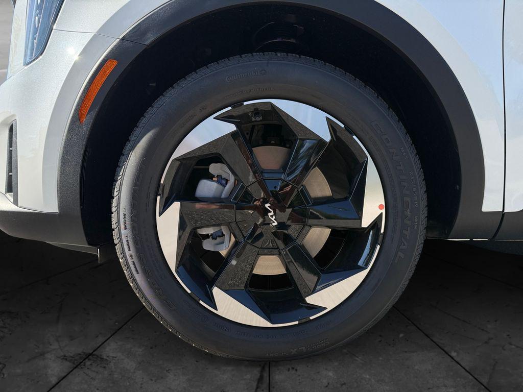 new 2025 Kia Sorento Hybrid car, priced at $35,300