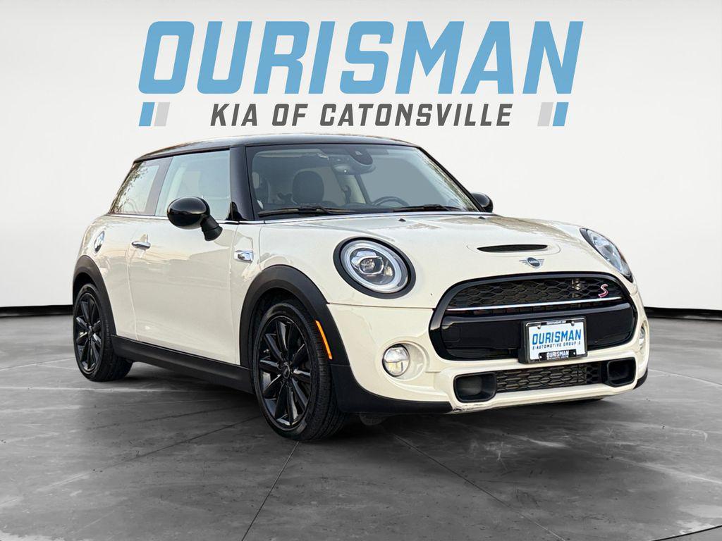 used 2019 MINI Hardtop car, priced at $16,000