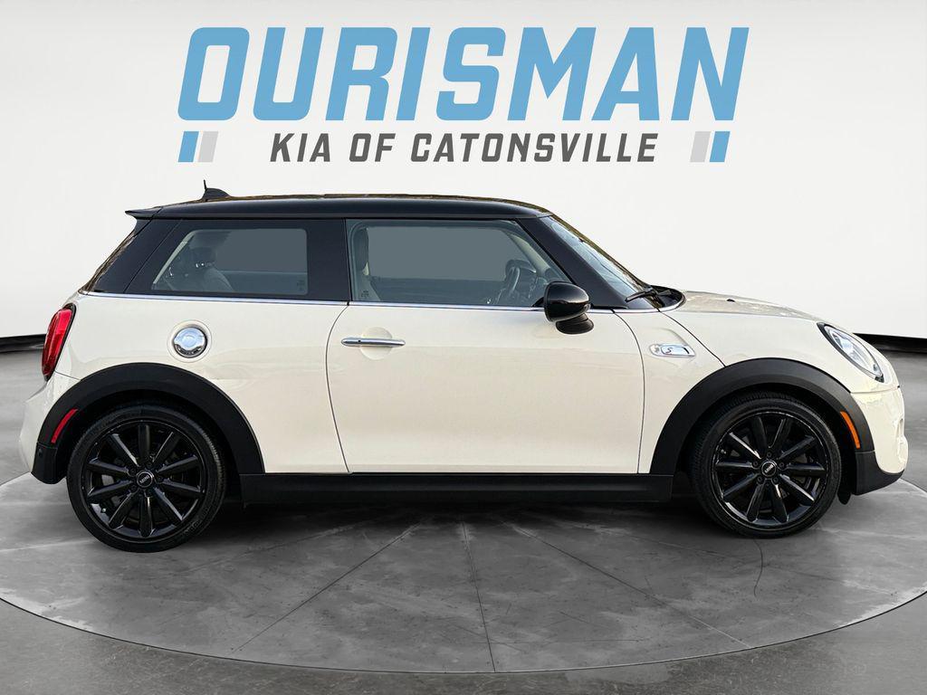 used 2019 MINI Hardtop car, priced at $16,000