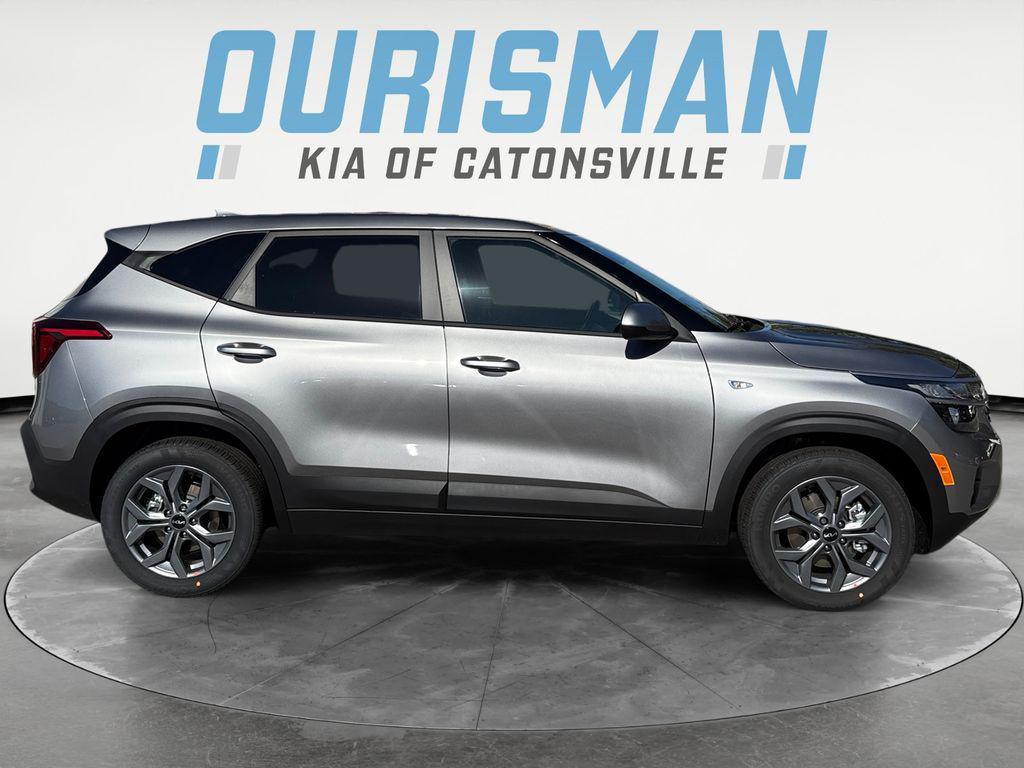 new 2026 Kia Seltos car, priced at $25,474