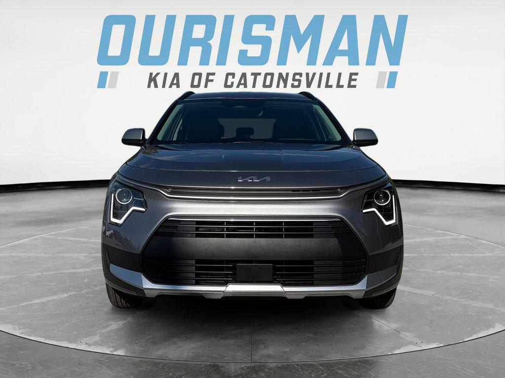 new 2025 Kia Niro car, priced at $30,178
