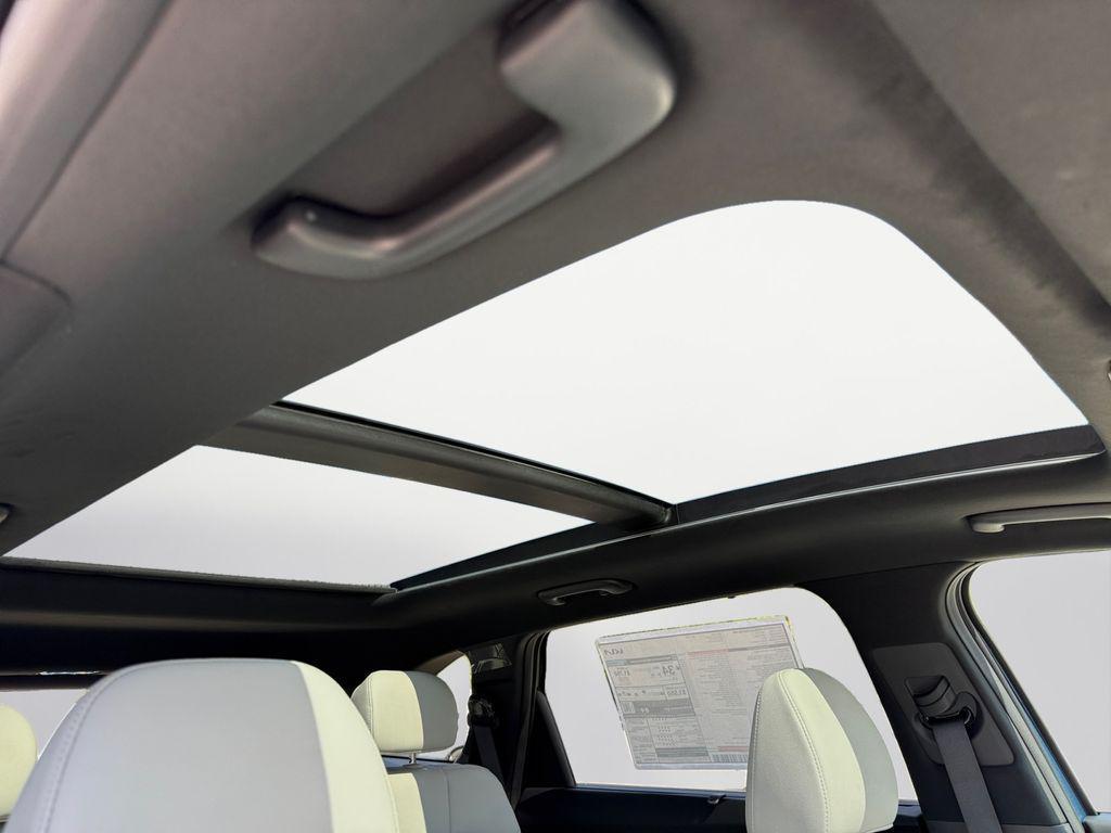 new 2025 Kia Sorento Hybrid car, priced at $40,000