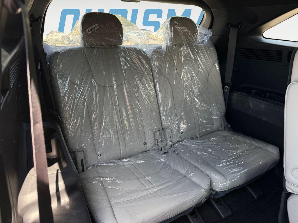 new 2025 Kia Sorento Hybrid car, priced at $40,000