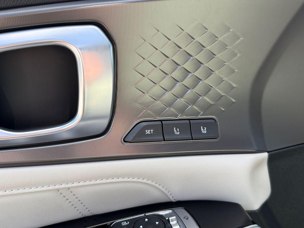 new 2025 Kia Sorento Hybrid car, priced at $40,000