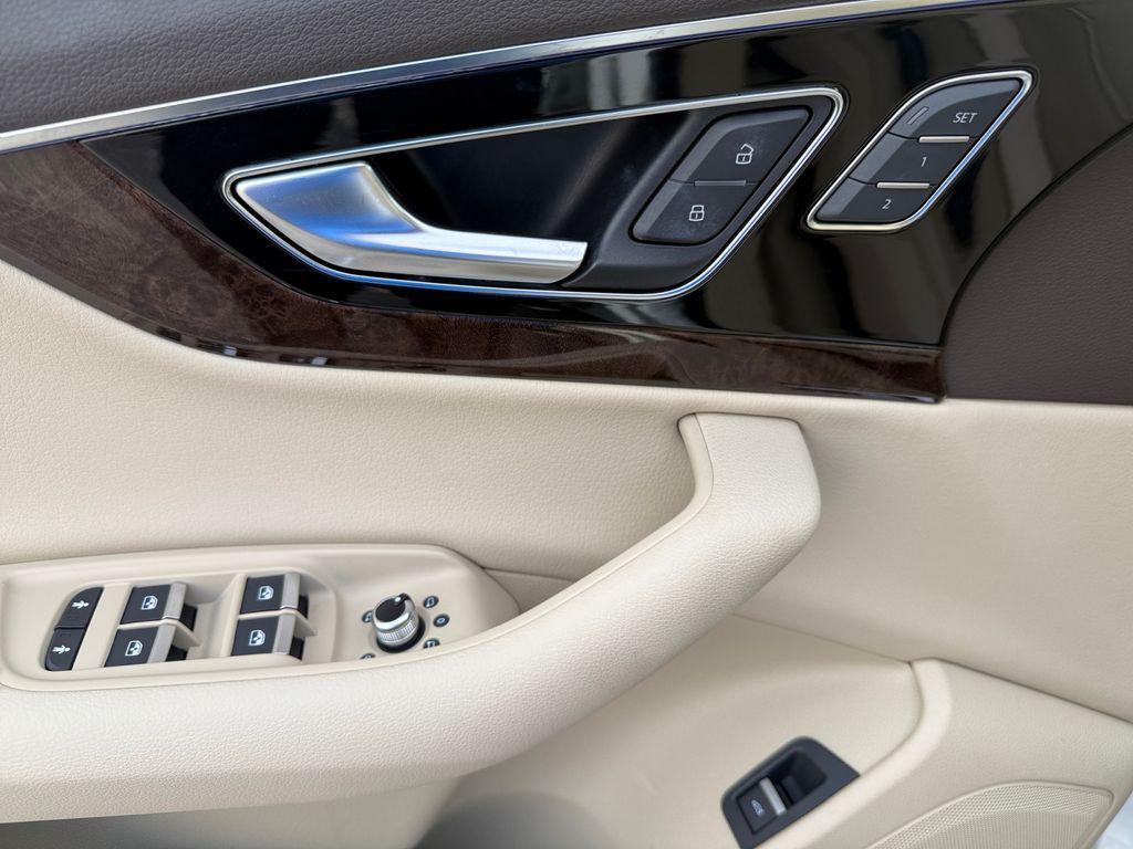 used 2018 Audi Q7 car, priced at $25,900