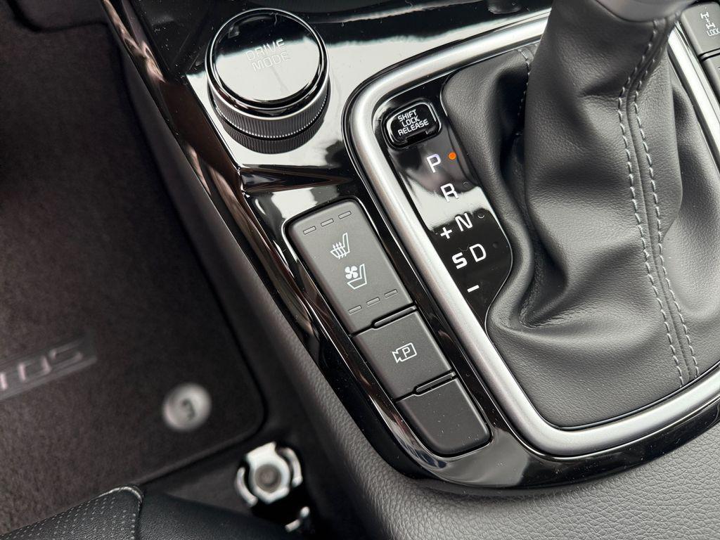 new 2026 Kia Seltos car, priced at $32,424