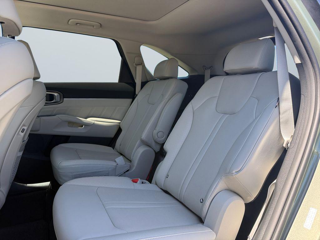 new 2025 Kia Sorento car, priced at $37,900
