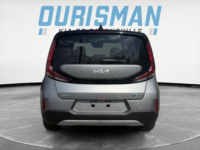new 2025 Kia Soul car, priced at $25,306