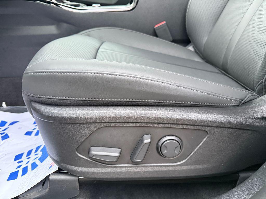 new 2026 Kia Sorento car, priced at $43,776