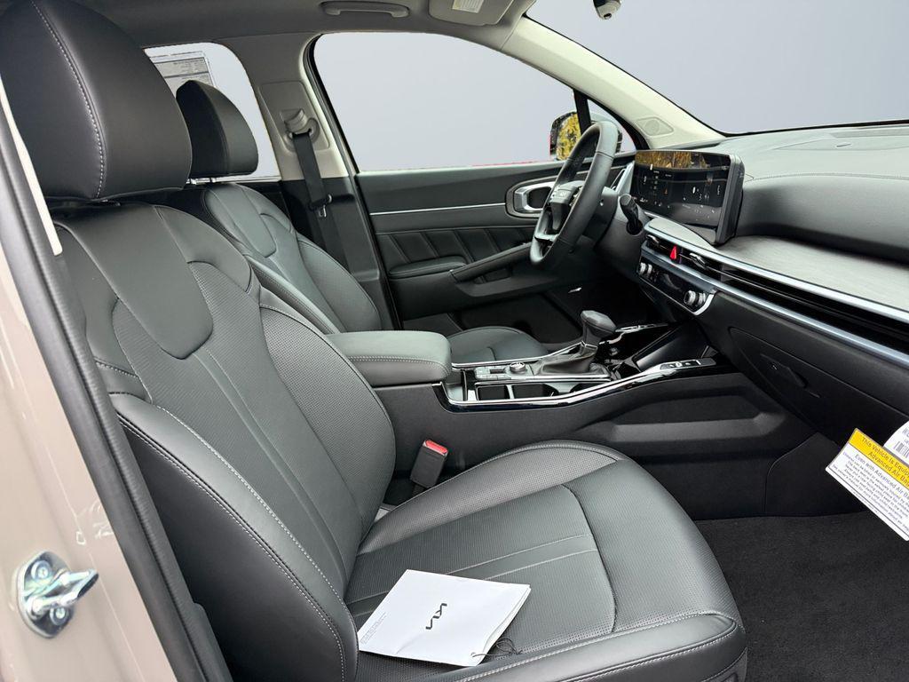new 2026 Kia Sorento car, priced at $43,776