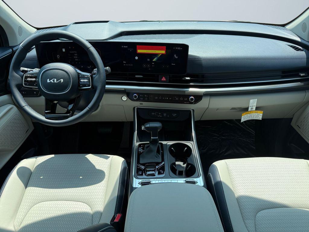 new 2026 Kia Carnival car, priced at $50,678