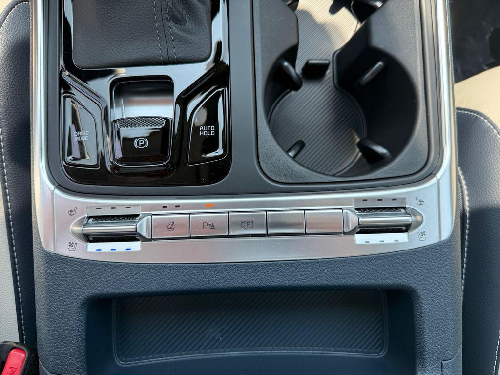 new 2026 Kia Carnival car, priced at $50,678