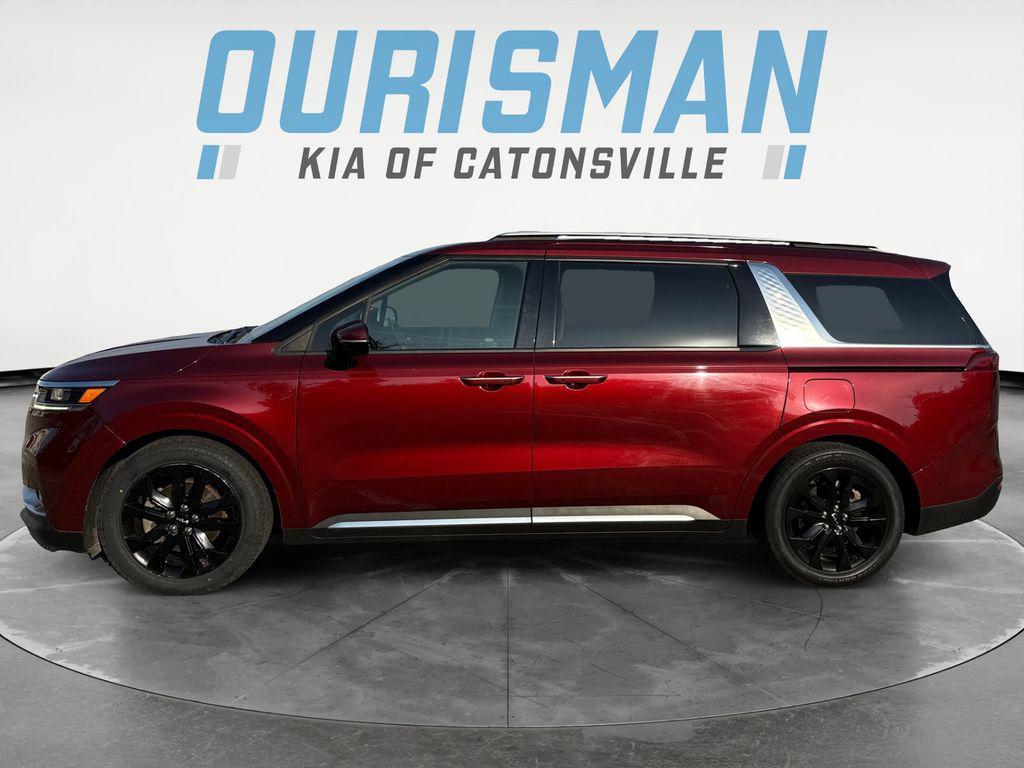 used 2022 Kia Carnival car, priced at $29,600