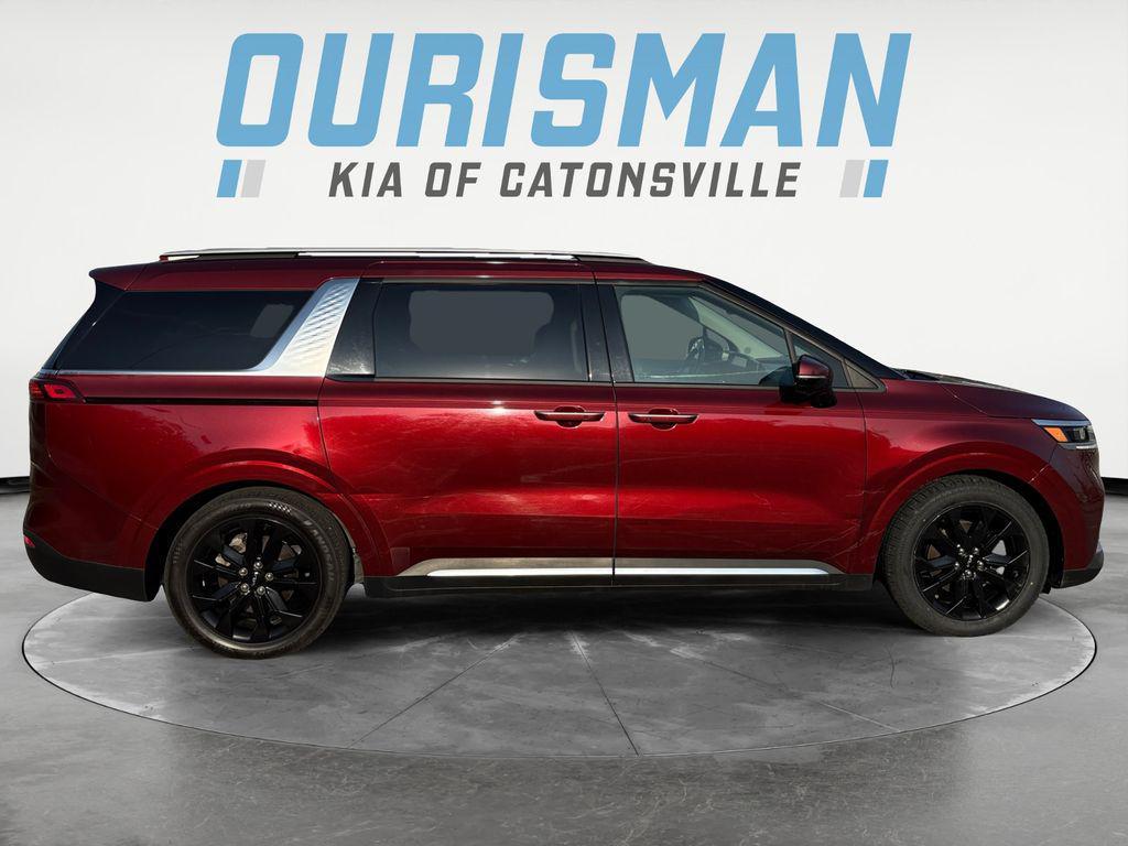 used 2022 Kia Carnival car, priced at $29,600