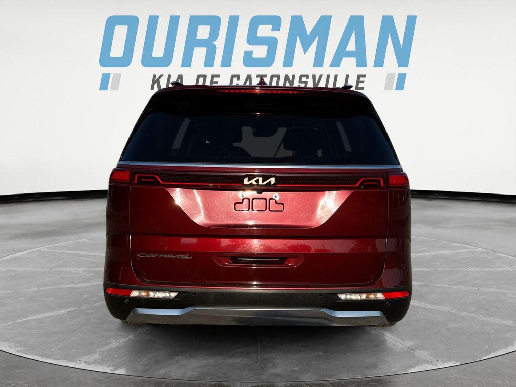 used 2022 Kia Carnival car, priced at $29,600