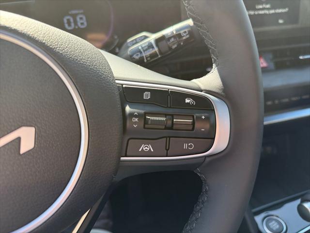 new 2025 Kia Sportage car, priced at $33,058