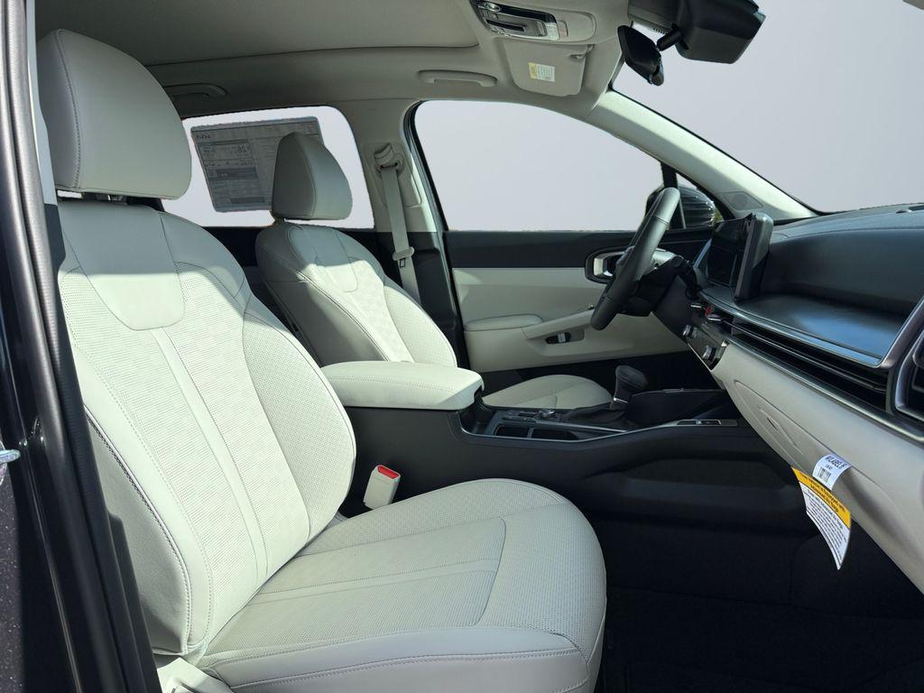 new 2026 Kia Sorento car, priced at $36,547
