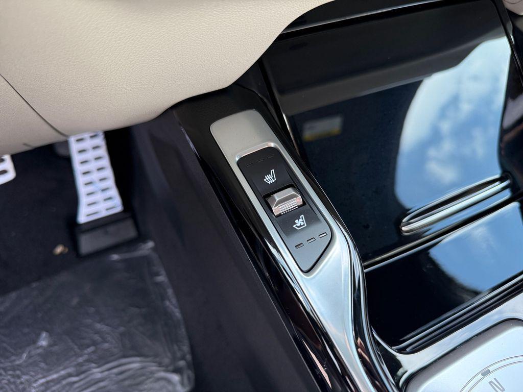 new 2025 Kia Sorento Hybrid car, priced at $40,000