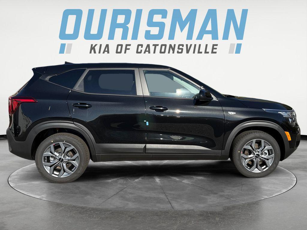 new 2026 Kia Seltos car, priced at $25,853