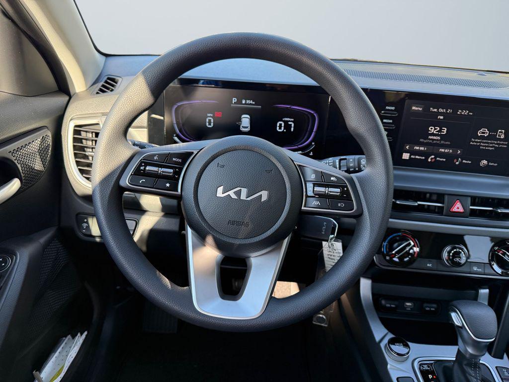 new 2026 Kia Seltos car, priced at $25,853