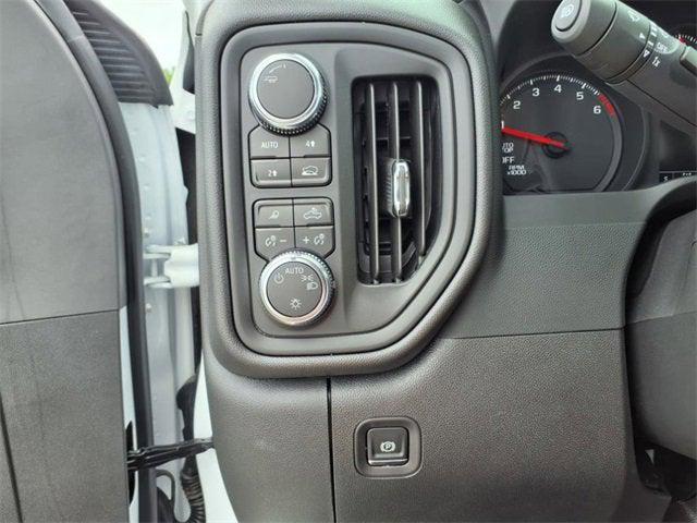 new 2025 GMC Sierra 1500 car, priced at $45,204