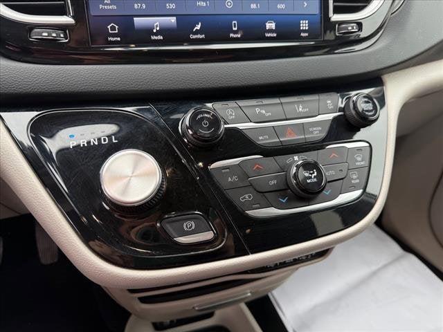 used 2023 Chrysler Pacifica car, priced at $24,799