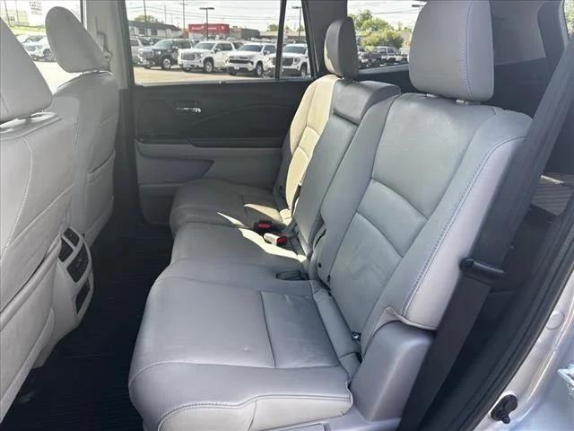 used 2021 Honda Pilot car, priced at $27,518