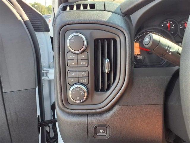 new 2025 GMC Sierra 1500 car, priced at $47,029