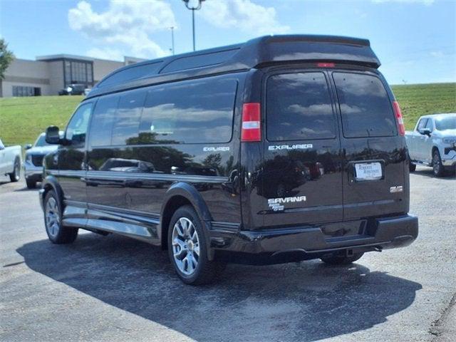 new 2025 GMC Savana 2500 car