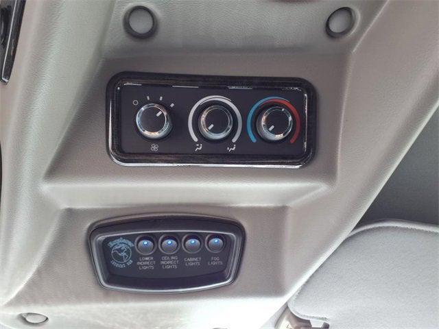 new 2025 GMC Savana 2500 car