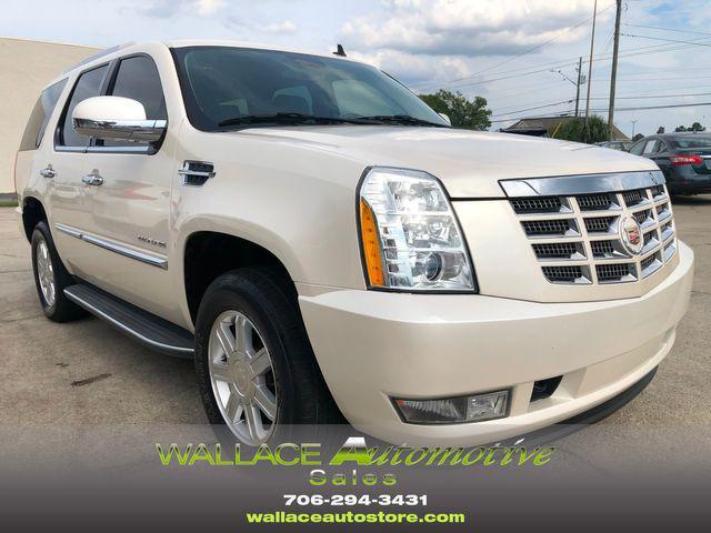 used 2013 Cadillac Escalade car, priced at $18,999