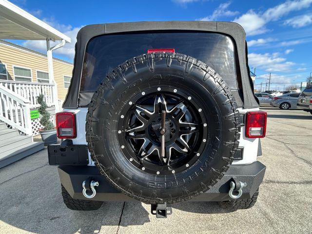 used 2015 Jeep Wrangler Unlimited car, priced at $21,990