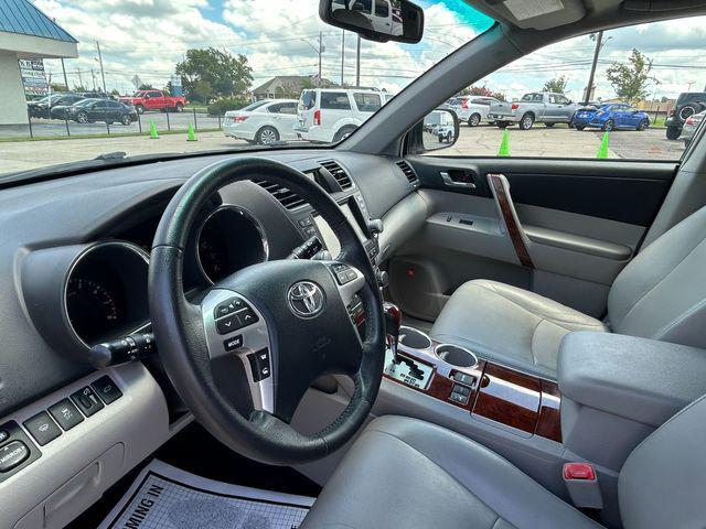 used 2012 Toyota Highlander car, priced at $16,990