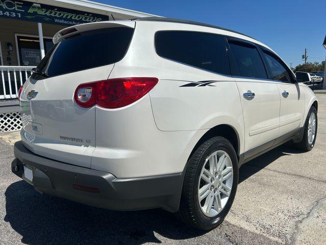 used 2011 Chevrolet Traverse car, priced at $11,990