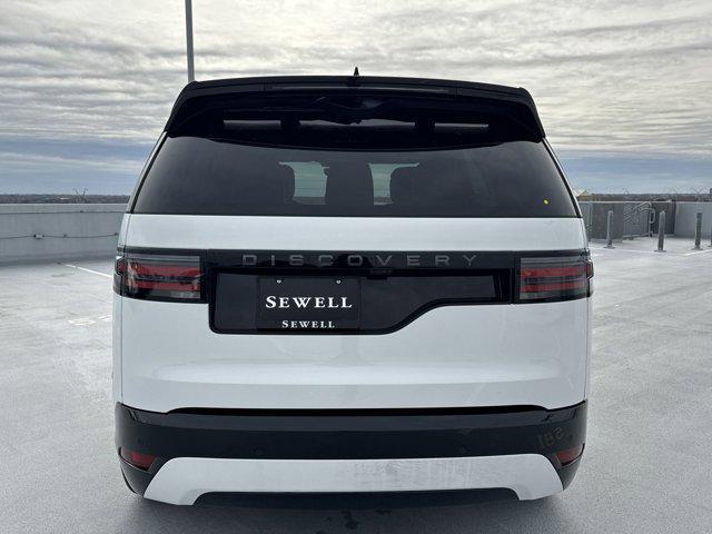 new 2025 Land Rover Discovery car, priced at $77,518