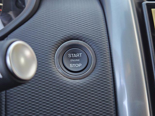 new 2025 Land Rover Discovery car, priced at $77,518
