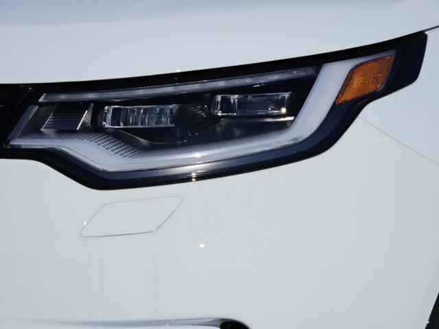new 2025 Land Rover Discovery car, priced at $77,518