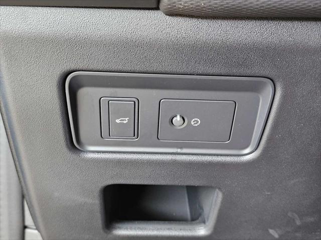 used 2024 Land Rover Discovery car, priced at $65,990