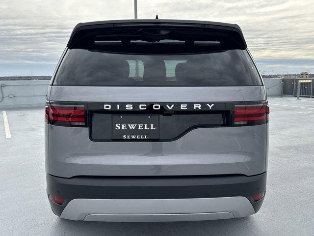 new 2025 Land Rover Discovery car, priced at $71,828