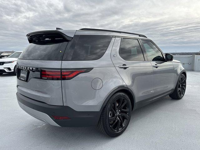 new 2025 Land Rover Discovery car, priced at $71,828