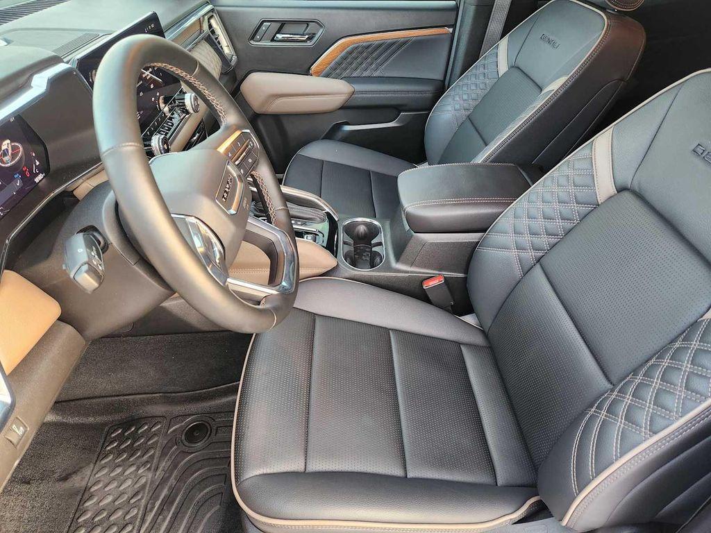 used 2024 GMC Canyon car, priced at $47,990