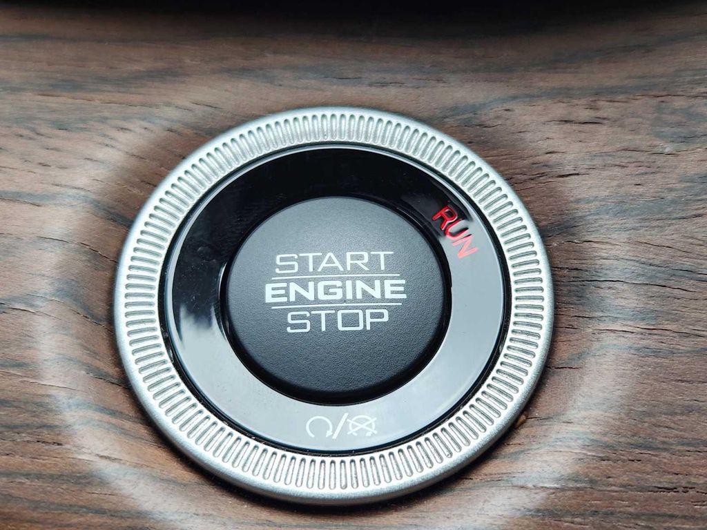 used 2021 Jeep Grand Cherokee L car, priced at $33,990