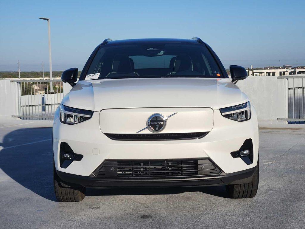 used 2024 Volvo XC40 Recharge Pure Electric car, priced at $31,990