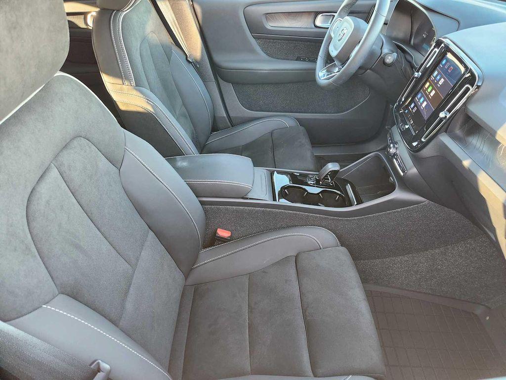 used 2024 Volvo XC40 Recharge Pure Electric car, priced at $31,990